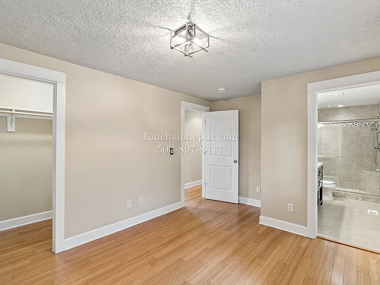 2791 Warwick St — Photo 20