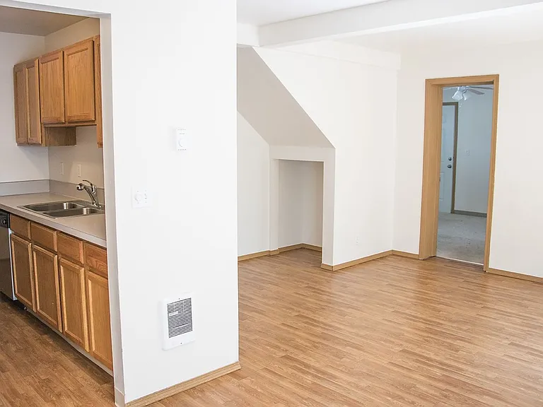 Millbrook Townhomes — Photo 4