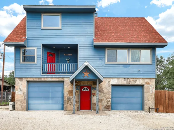 727 private road 1508, Bandera, TX 78003