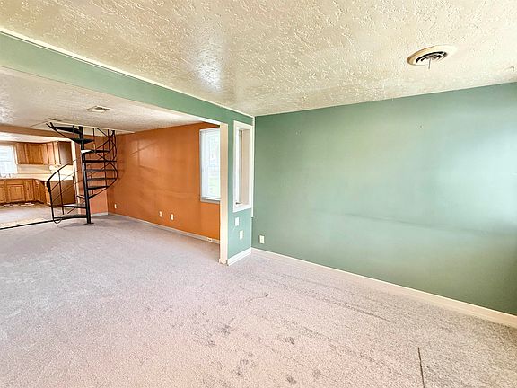 5th image of 5008 Illinois St