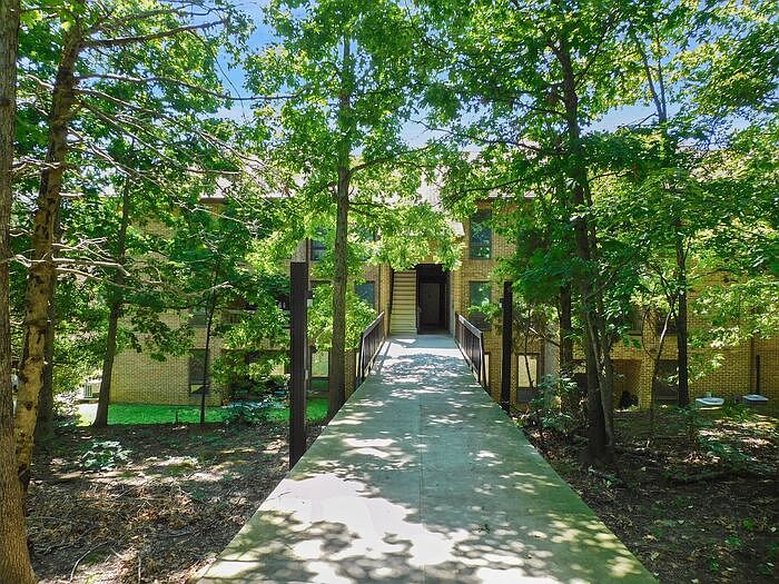 1st image of 44757 Woodlake Ct APT 738