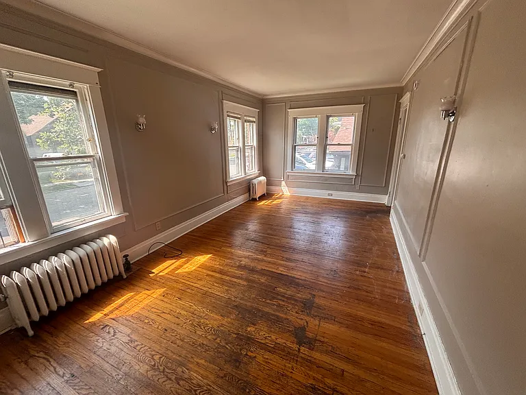 1558 Elmwood Ave #5 — Photo 3