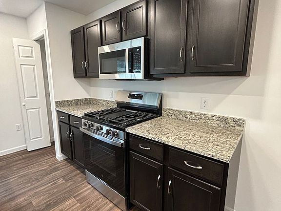 4th image of 12 Meredith Way