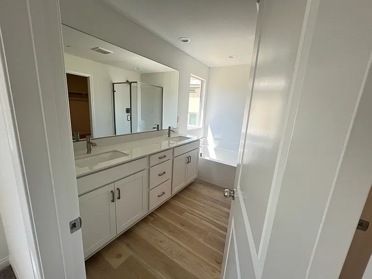 21469 Thomas Ct — Photo 76