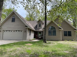 3282 N Garfield Rd, Pinconning, MI 48650