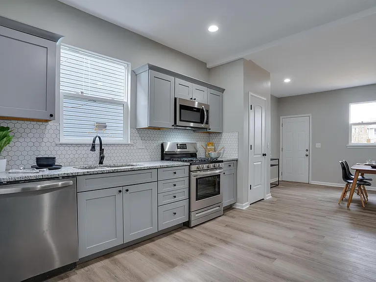 293 W Park Ave — Photo 7