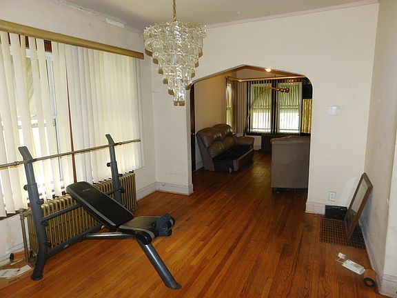 4th image of 11819 S Hale Ave