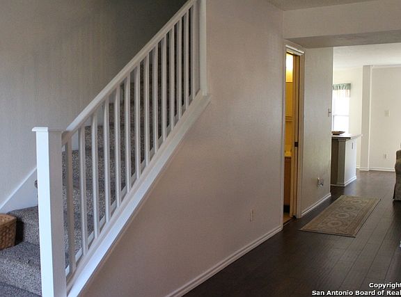 5th image of 2721 Twocourts Way