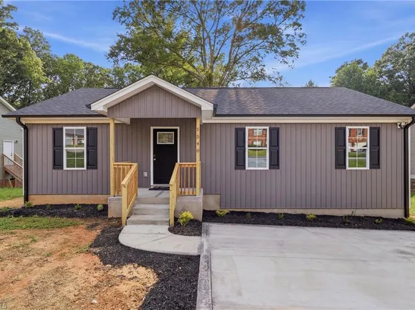 1540 Reynolds Forest Dr, Winston Salem, NC 27107