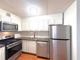 60-51 Flushing Avenue