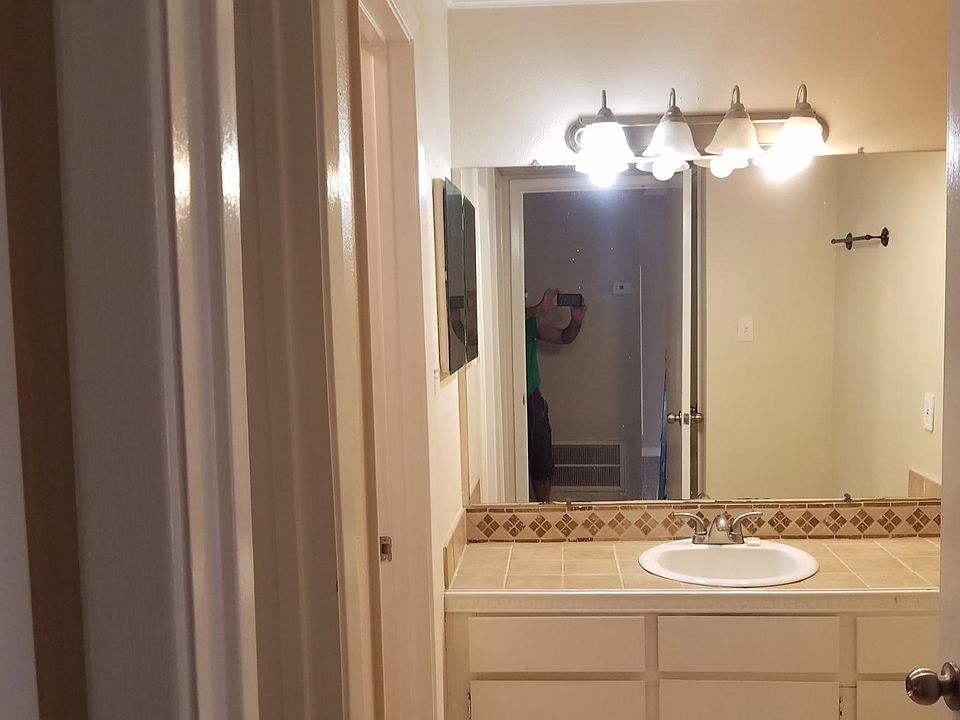 1st image of 18800 Egret Bay Blvd APT 906