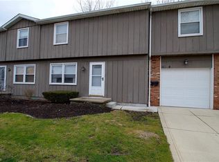 6796 Kirkwood Dr UNIT 5, Mentor, OH 44060
