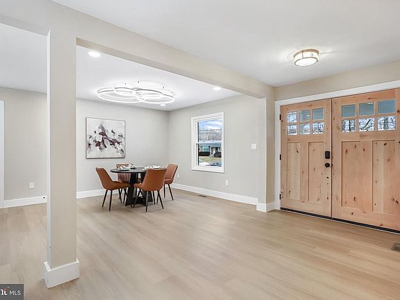 5th image of 14412 Barkwood Dr