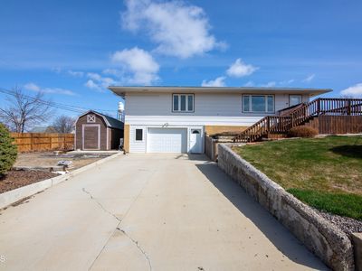 312 E 3rd St, Mott, ND, 58646