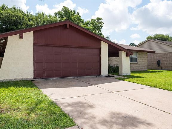 2nd image of 10519 Long River Dr
