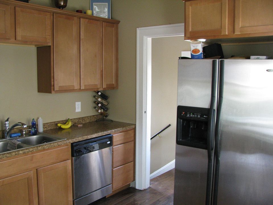 2nd image of 5545 2nd Ave S