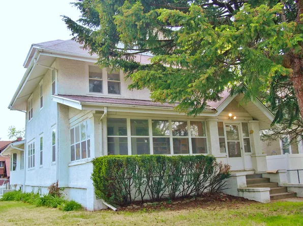 3301 Hickory St, Omaha, NE 68105