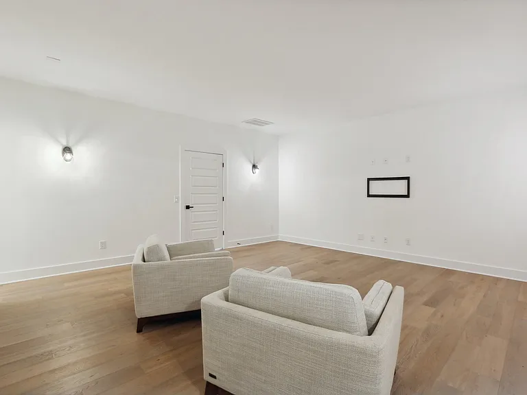 6100 Lookaway Cir — Photo 28