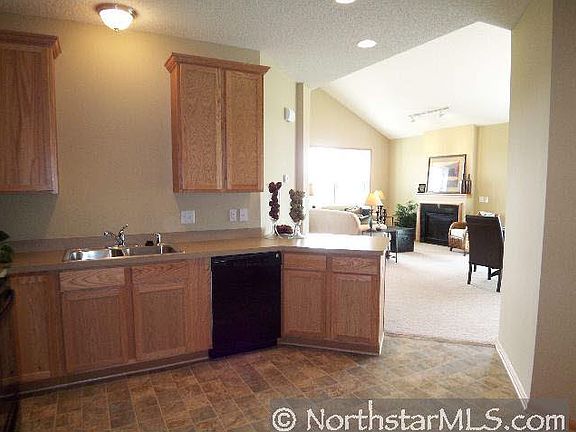 3rd image of 4410-1 Rosemary Way N