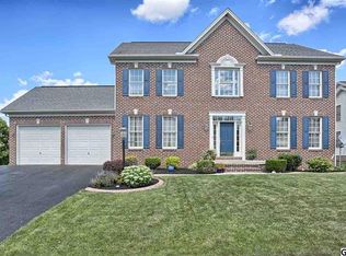 2 Stone Run Dr, Mechanicsburg, PA 17050