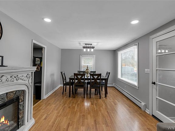 3rd image of 2465 N French Rd