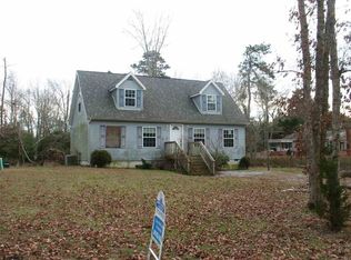 262 Betsey Scull Rd, Egg Harbor Township, NJ 08234