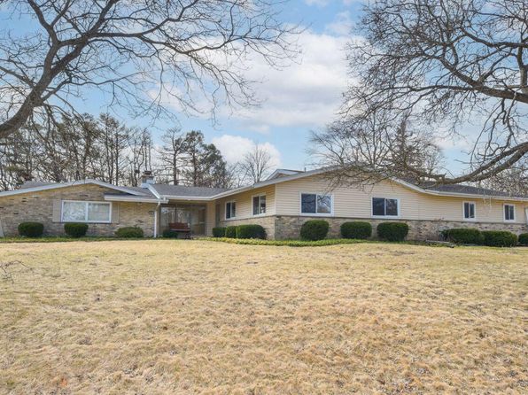 201 West Ellsworth LANE, Bayside, WI 53217