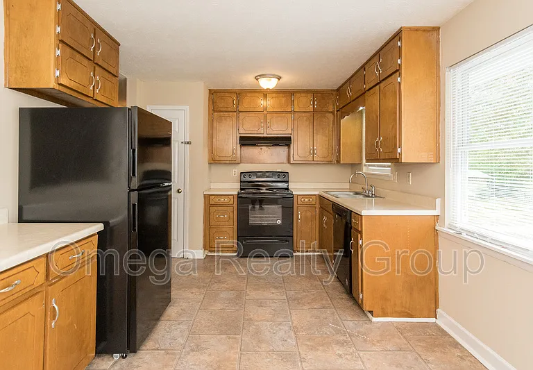 2600 Fitzgerald Rd — Photo 13