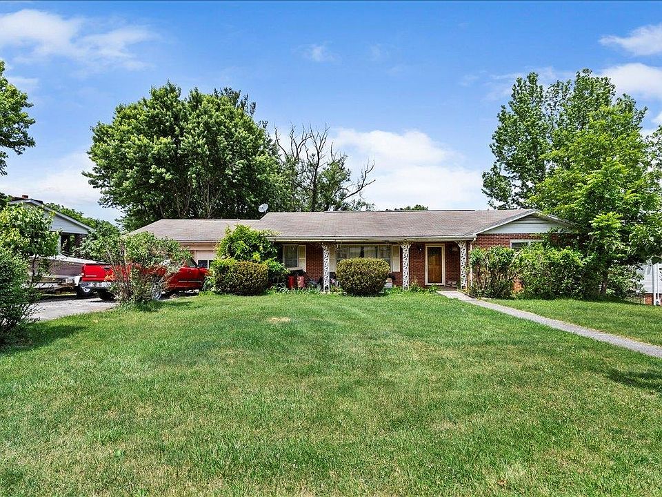 1st image of 1303 Hopkins Dr