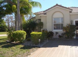 10704 Oak Bend Way, Wellington, FL 33414