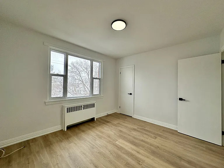 839 Kirkwood Ave — Photo 14
