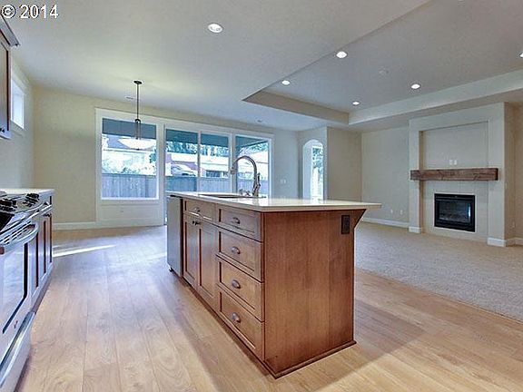 4th image of 4705 NE 118th Ct