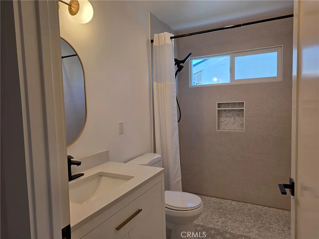 3 bed, 1200 sqft, $3,995 — Photo 4