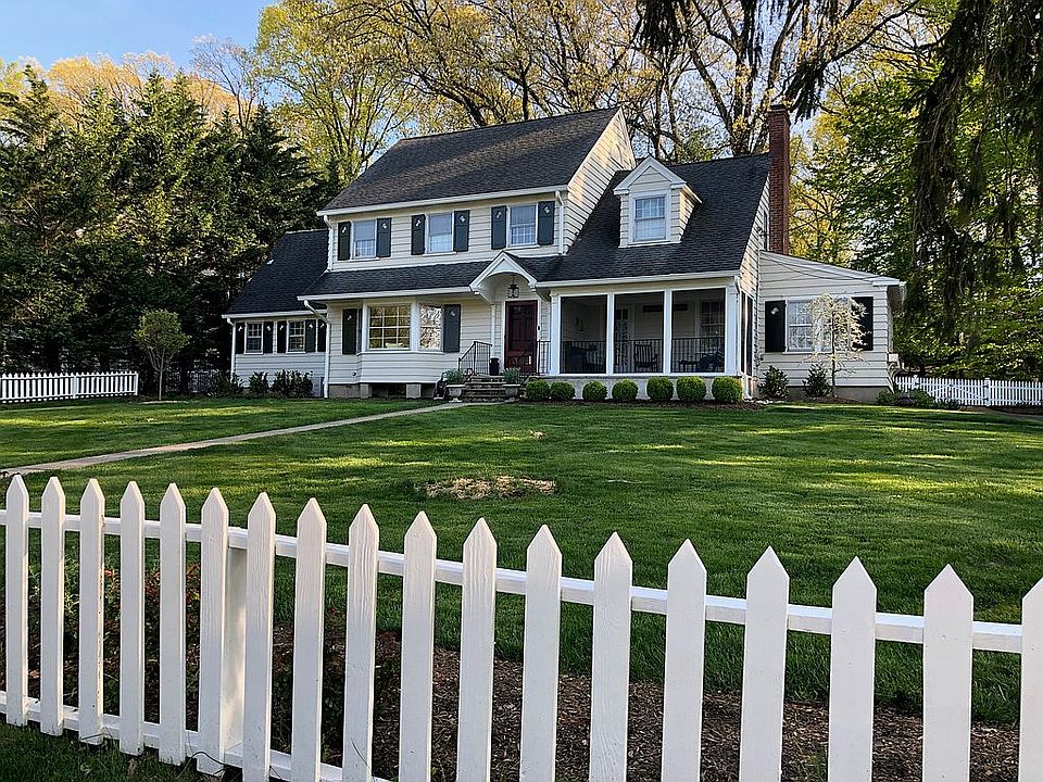 2nd image of 64 Spring Brook Rd