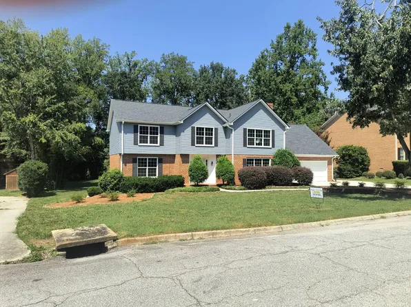 109 Sweetwater Ct, Greer, SC 29650
