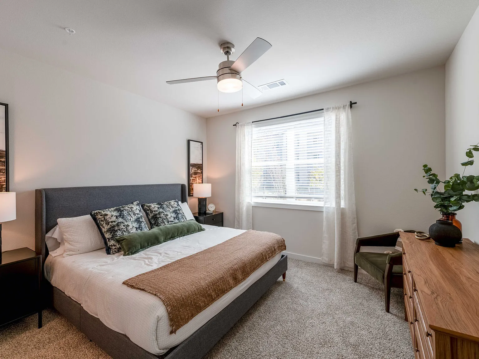 Ascend at 720 — Photo 1