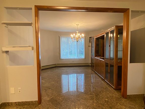3rd image of 164 Butler St Floor 1