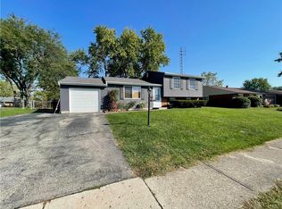 219 Southerly Hills Dr, Englewood, OH