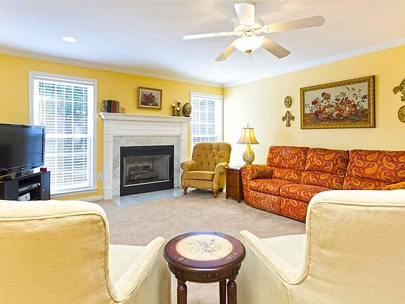 4th image of 62 River Park Ln