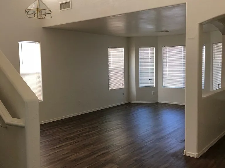45579 W Dutchman Dr — Photo 3
