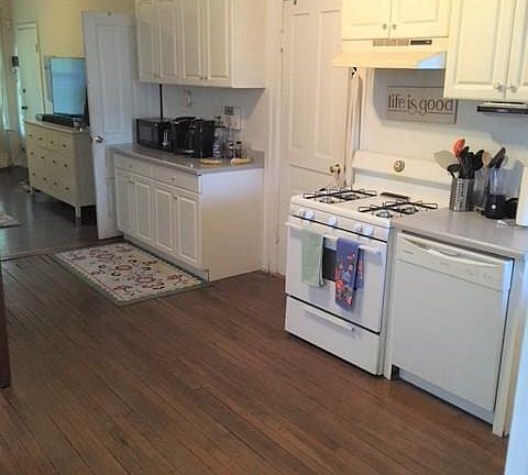 5th image of 1248 W Wellington Ave #1