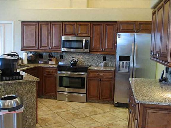 2nd image of 142 Grand Oak Cir