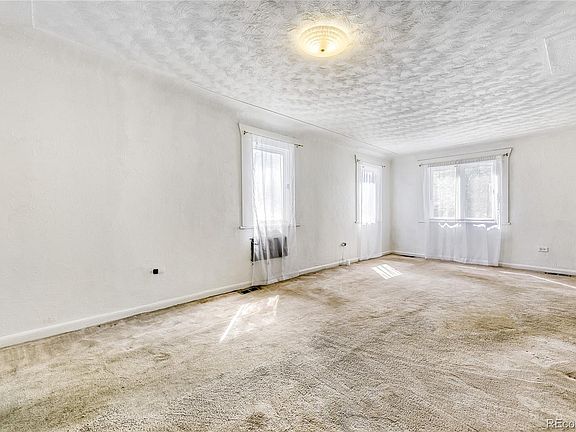 3rd image of 4130 Saint Paul Street
