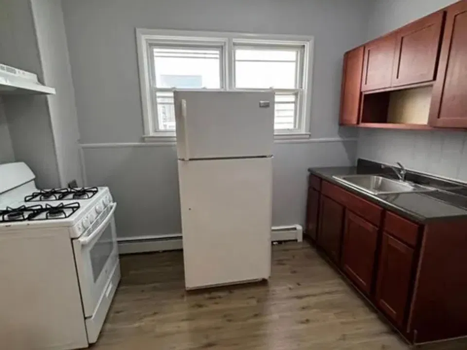 27 Parker Ave #1