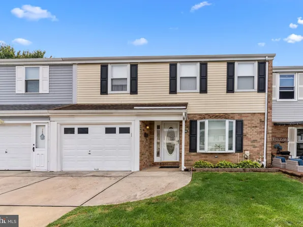 6236 Nathan Hale Ct, Bensalem, PA 19020