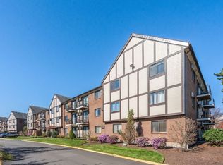 159 Bittersweet Ln APT 103, Randolph, MA 02368