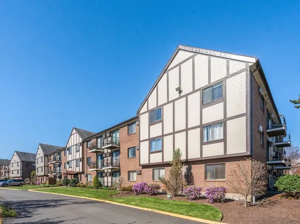 159 Bittersweet Ln APT 103, Randolph, MA 02368