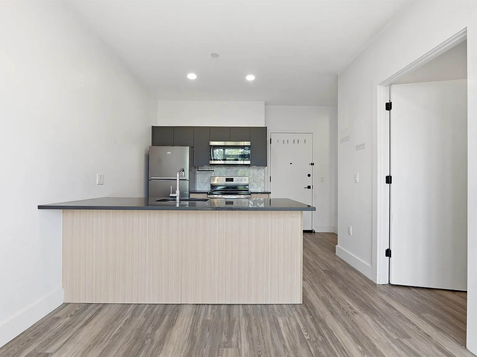 ResidentialLease, JC Bergen-Lafayett, NJ, 07304 — Photo 4