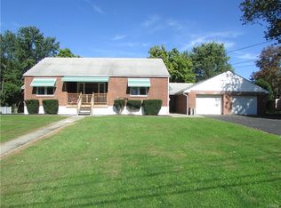 7 Margaret Pl, New Windsor, NY 12553