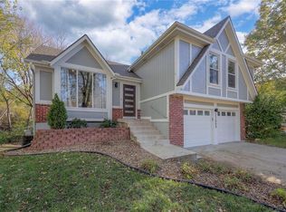 22009 W 48th St, Shawnee, KS 66226